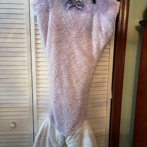 Mermaid Tail Blanket-Soft and Fuzzy